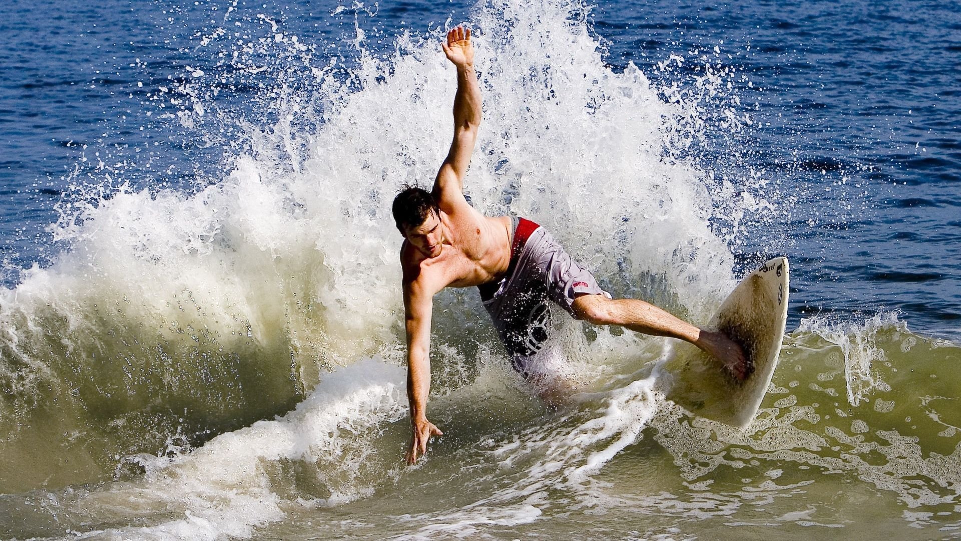 DB电竞官网登录-从沈阳到费城,布伦森关键节点连续得分背后的篮球哲学