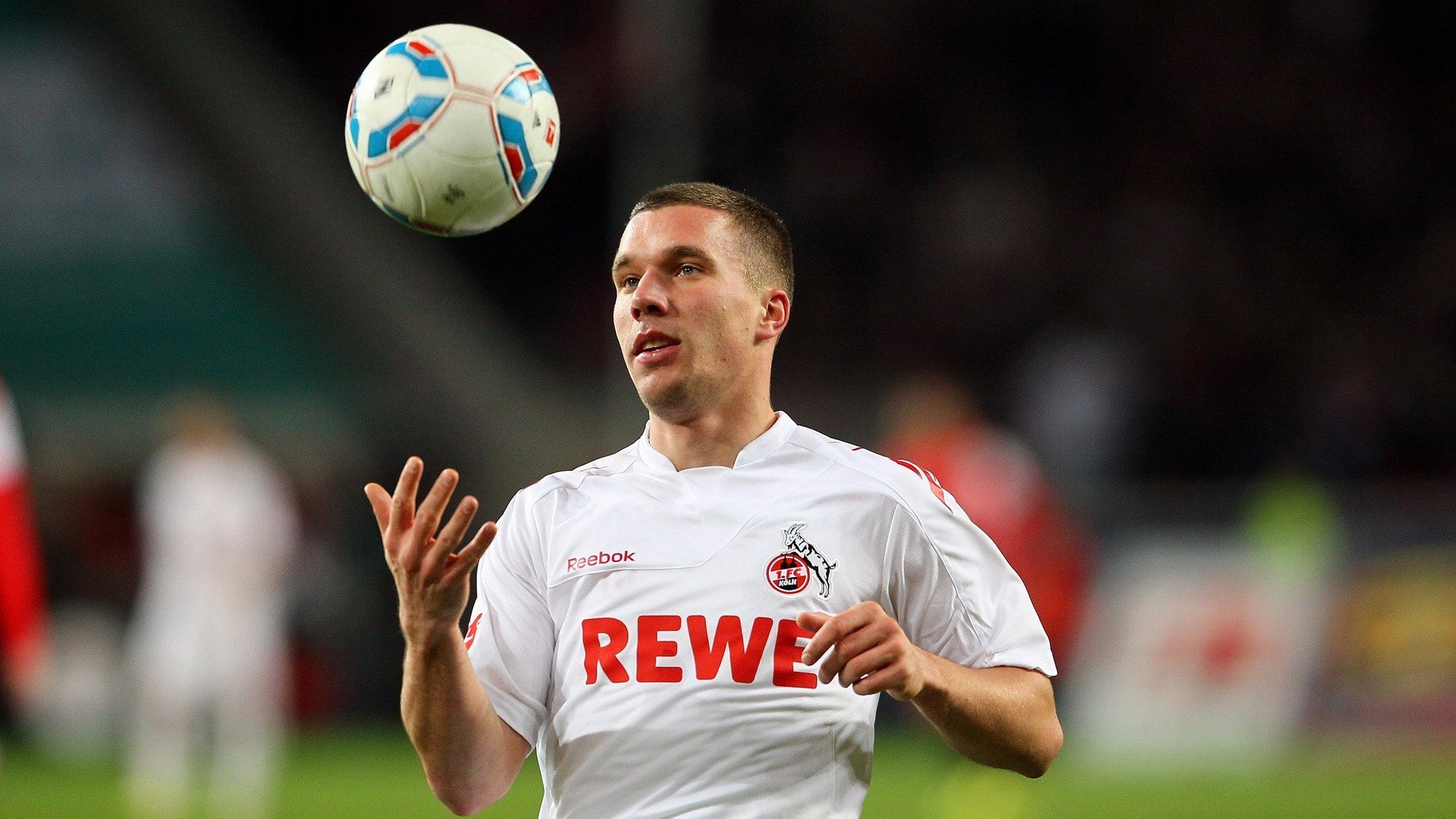 南境铁骑正面击溃苏格兰,库尔图瓦于焦点之夜一夫当关