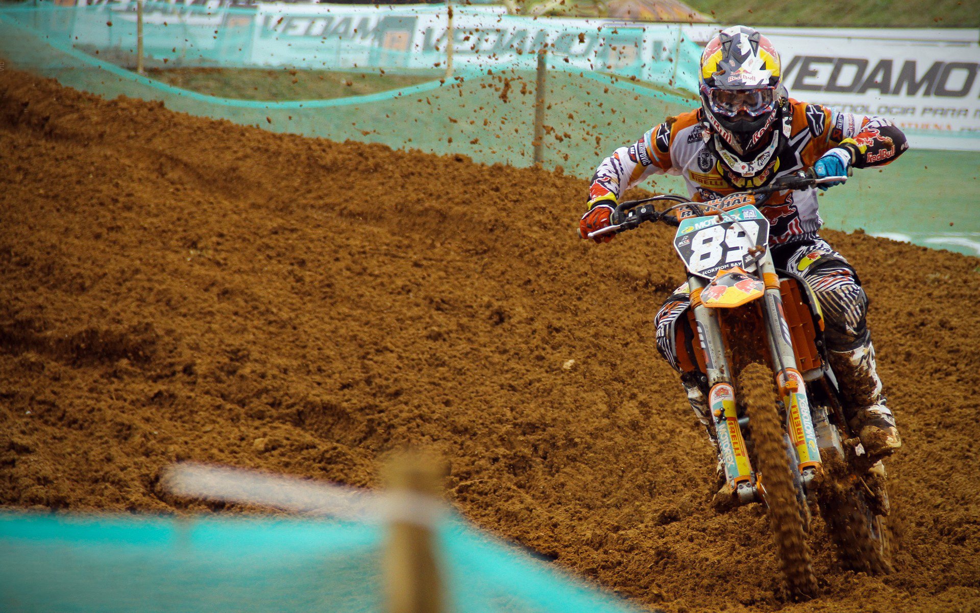 DB电竞平台-武切维奇末节狂飙导演逆转好戏,吉林队力克篮网诠释团队韧性