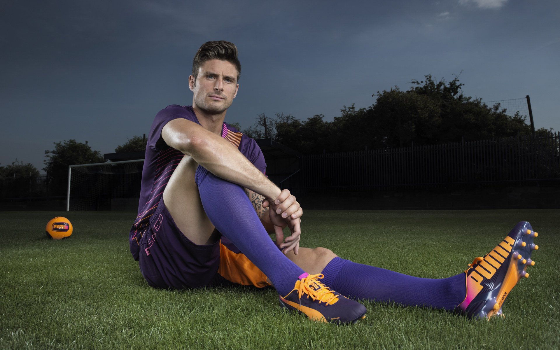 绿茵场上的第三世界德比，当洪都拉斯遇见几内亚，库尔图瓦如何定义了另一种统治